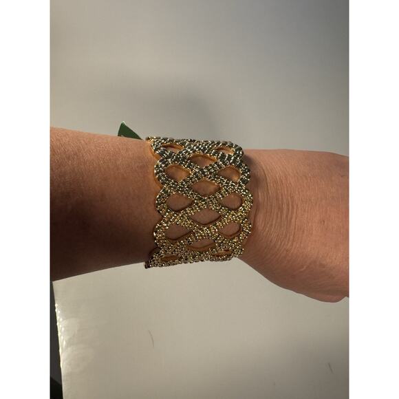 Lilly Pulitzer CUFF STATEMENT BRACELET Textured Gold Metallic Lattice GWP NWT - Picture 6 of 6